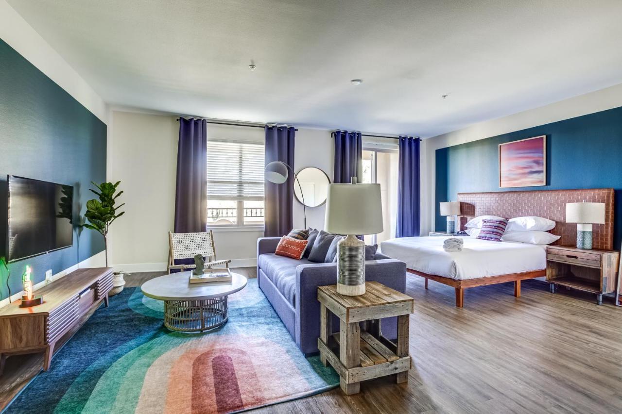 Apartment Wanderjaunt - Luxe Mission Valley Apts