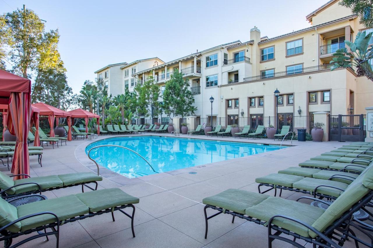 Wanderjaunt - Luxe Mission Valley Apts