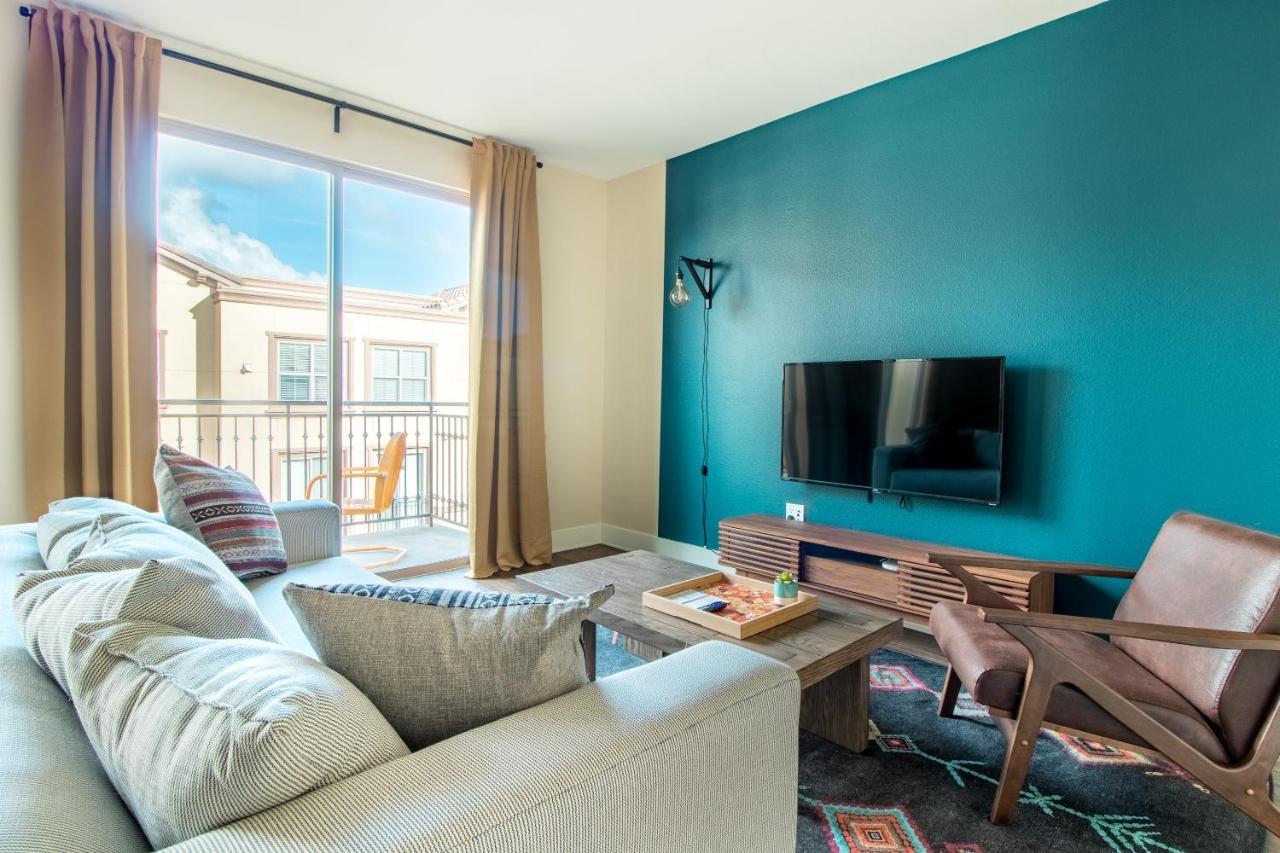 Wanderjaunt - Luxe Mission Valley Apts Apartment *